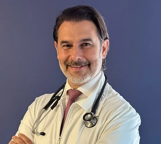 Dr. Fernando Gomes — Neurocirurgião